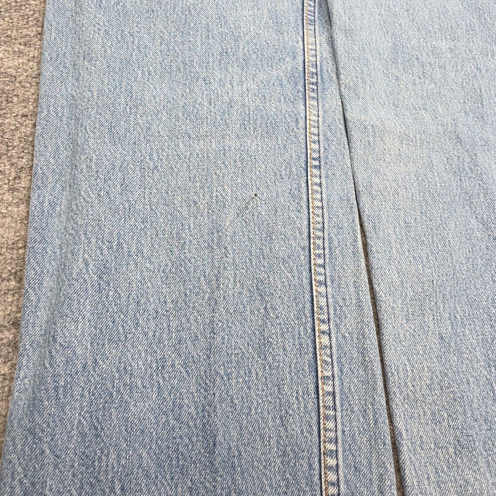 Levi's Item Specifications: Size: 8.5 Size US 34 / EU 50 - 3 Thumbnail