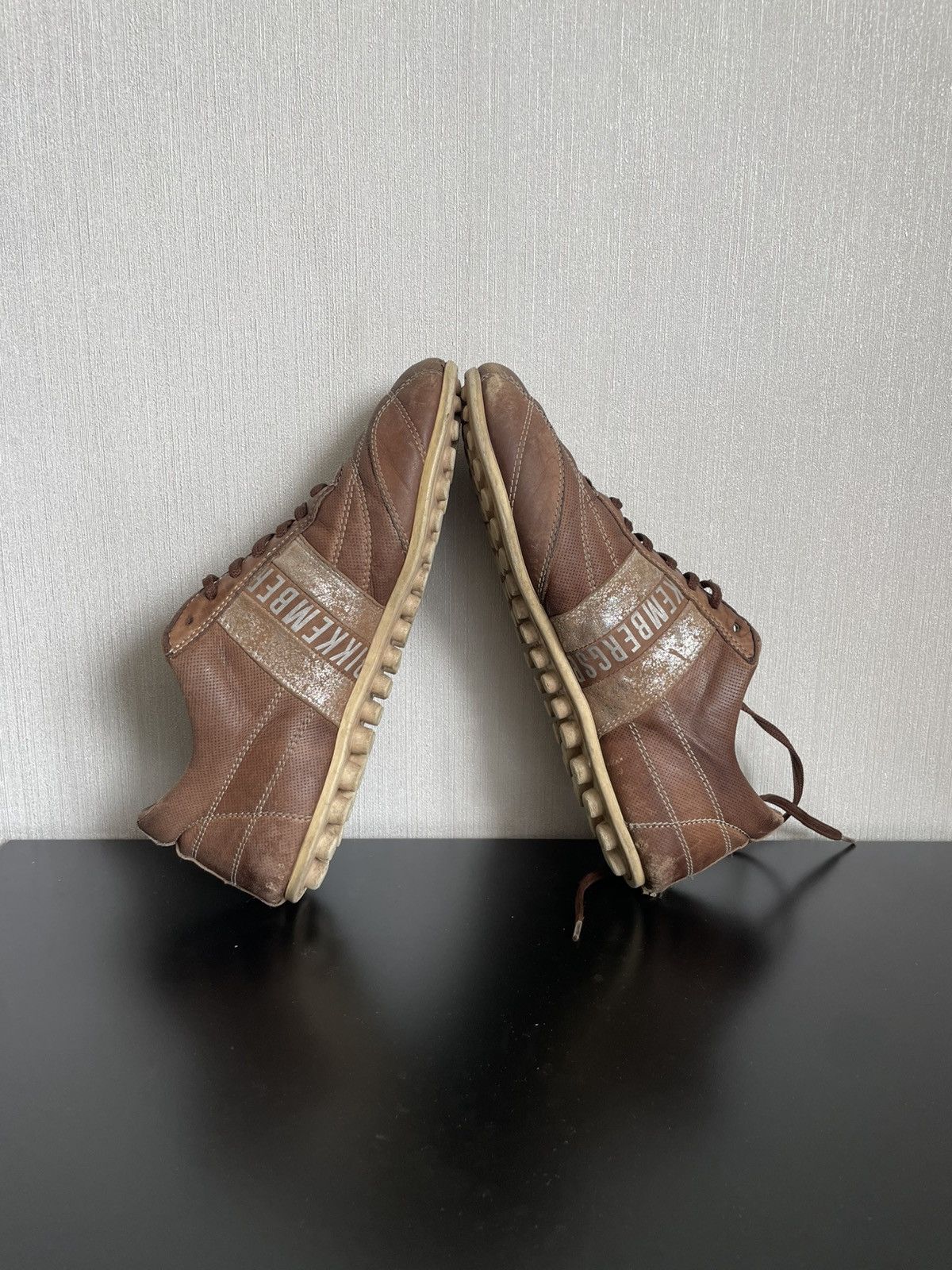Dirk Bikkembergs Vntg Dirk Bikkembergs Snickers Soccer Golden Goose Style Y2k Size US 9 / IT 39 - 15 Thumbnail