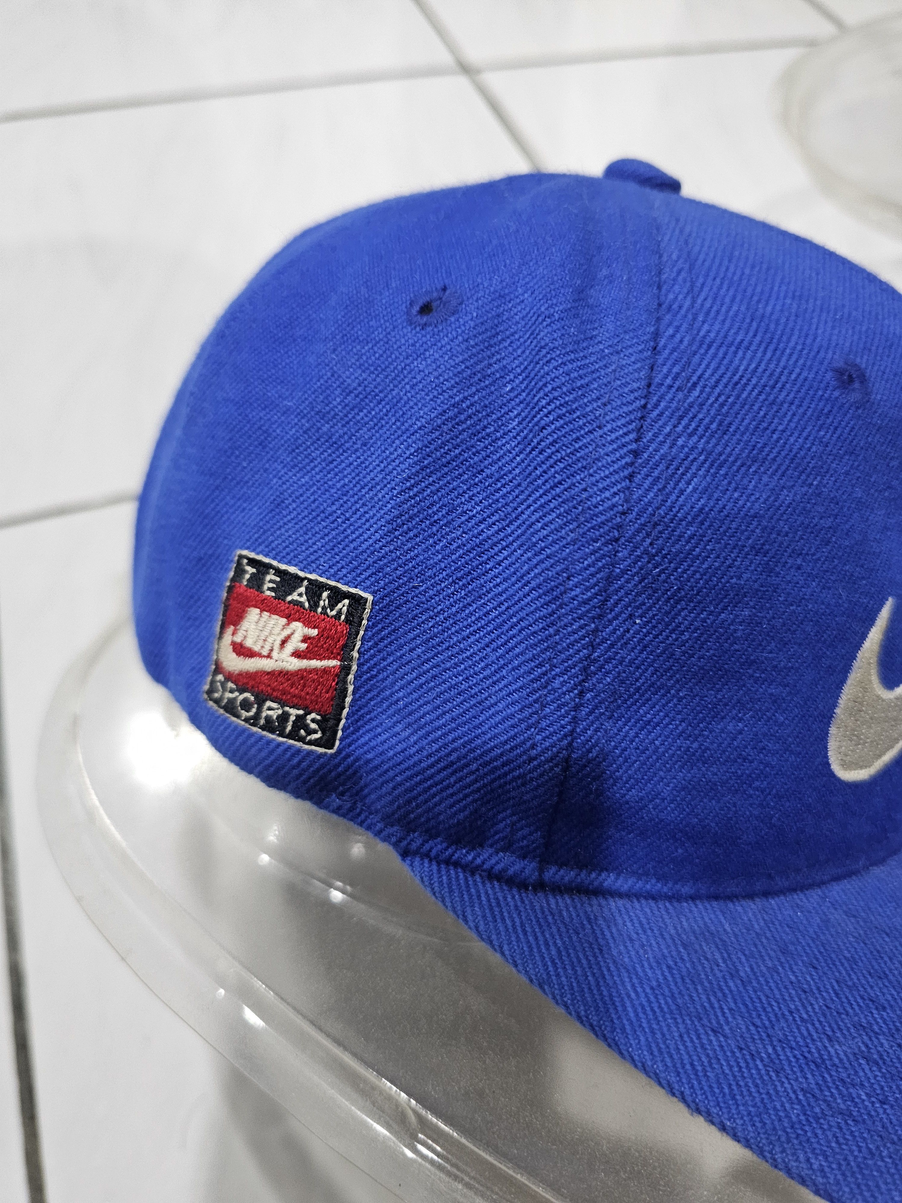 Nike Vintage 90s Nike x Los Angeles Dodgers Size ONE SIZE - 3 Thumbnail