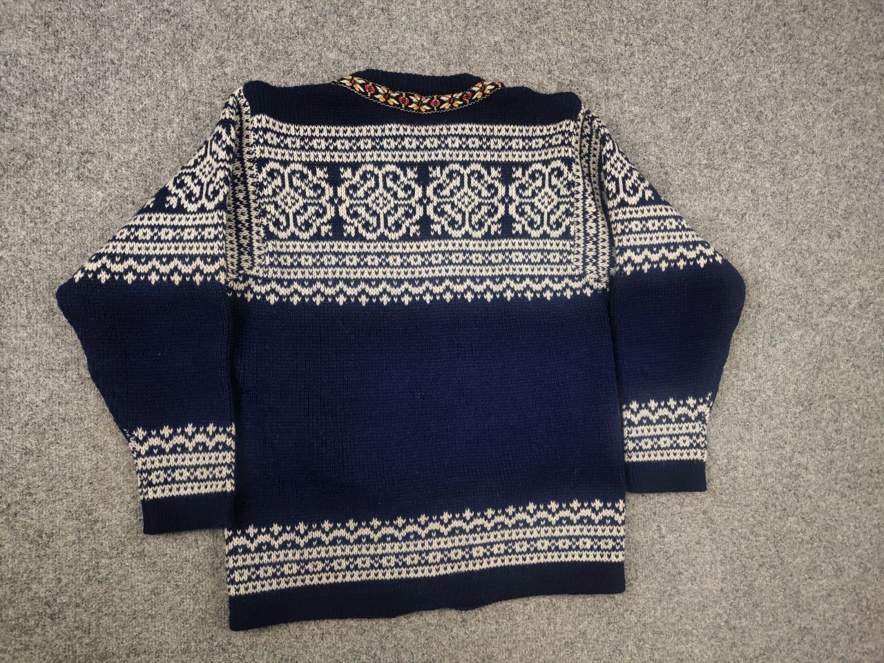 Dale Of Norway Vintage 90's Nordstrikk Wool Pattern Knit Cardigan sweater Size US M / EU 48-50 / 2 - 9 Thumbnail