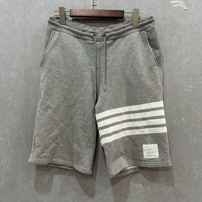 Thom Browne Thom Browne size2 Gray shorts Size US 26 / EU 42 - 1 Thumbnail