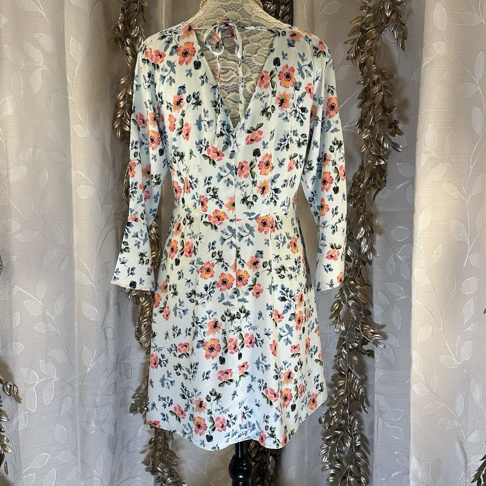 Loft LOFT Floral Mini Dress Size 4 Soft Blue Pink floral Cottage Size S / US 4 / IT 40 - 3 Thumbnail