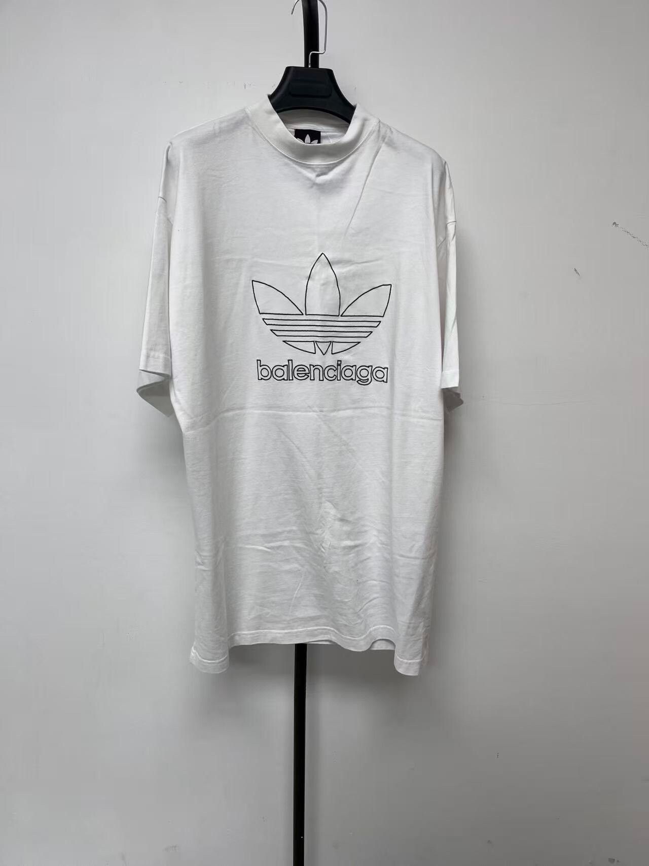 Balenciaga Balenciaga Logo Print Crewneck Short Sleeve T-Shirt Size US M / EU 48-50 / 2 - 1 Thumbnail