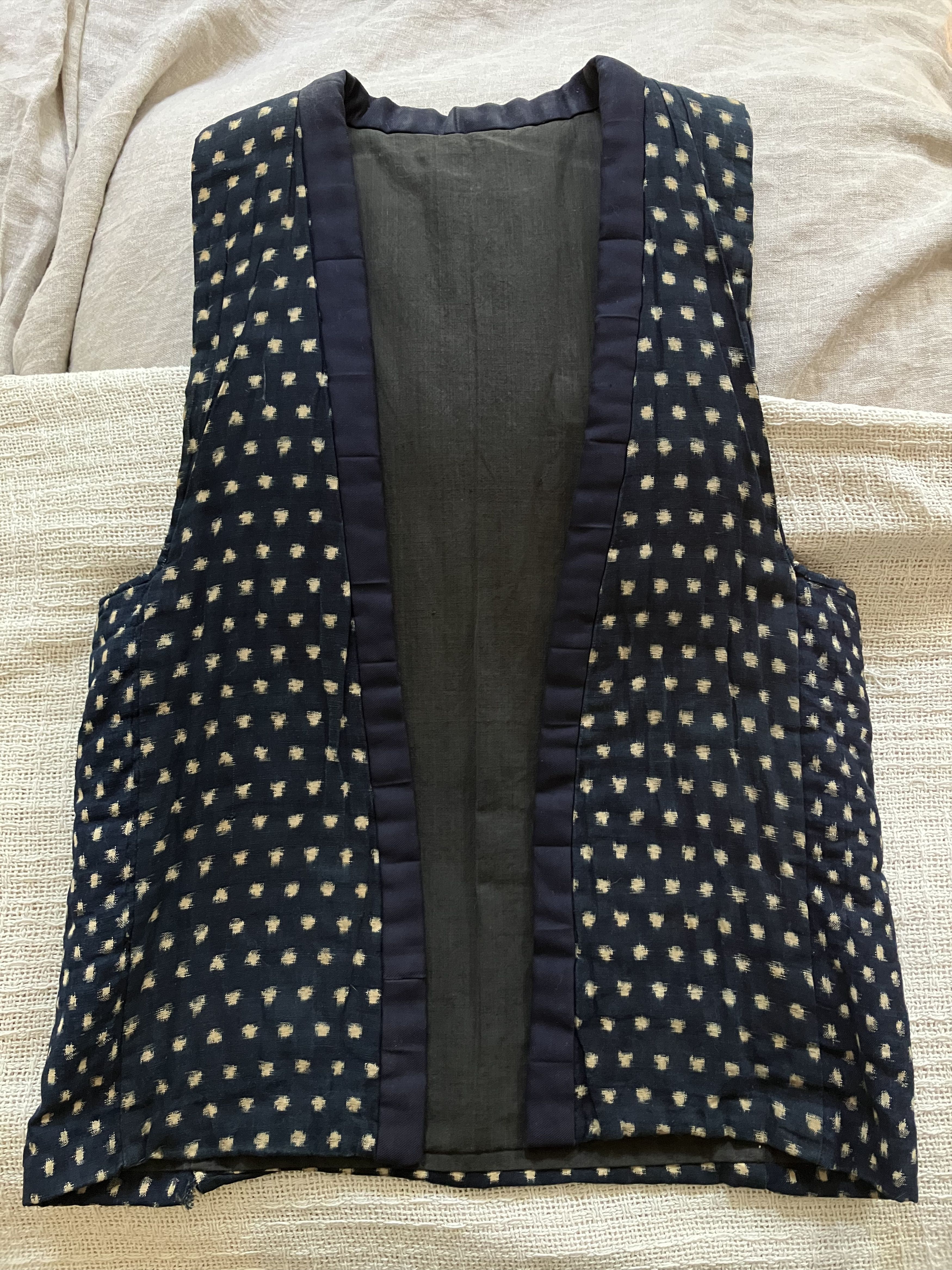 Vintage Vintage Japanese Workwear Vest - Ikat Indigo Size US M / EU 48-50 / 2 - 9 Thumbnail