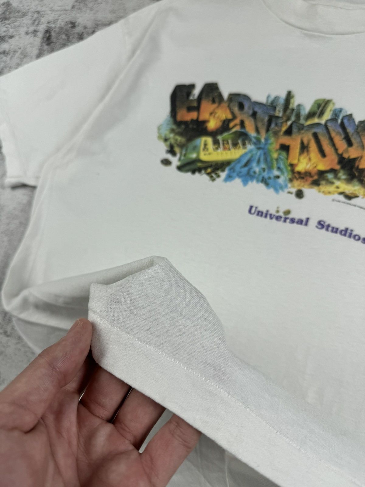 Universal Studios Vintage 80S 90S Earthquake 1990 Winterland Hanes T Shirt Tee Size US XL / EU 56 / 4 - 13 Thumbnail