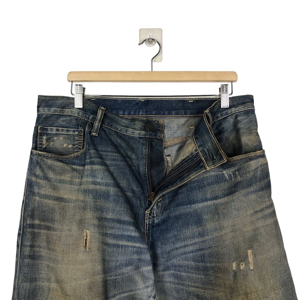 Levi's 🔥Rare Worn Rusty Big Hole Levi’s Distressed Jeans Denim Size US 36 / EU 52 - 18 Thumbnail