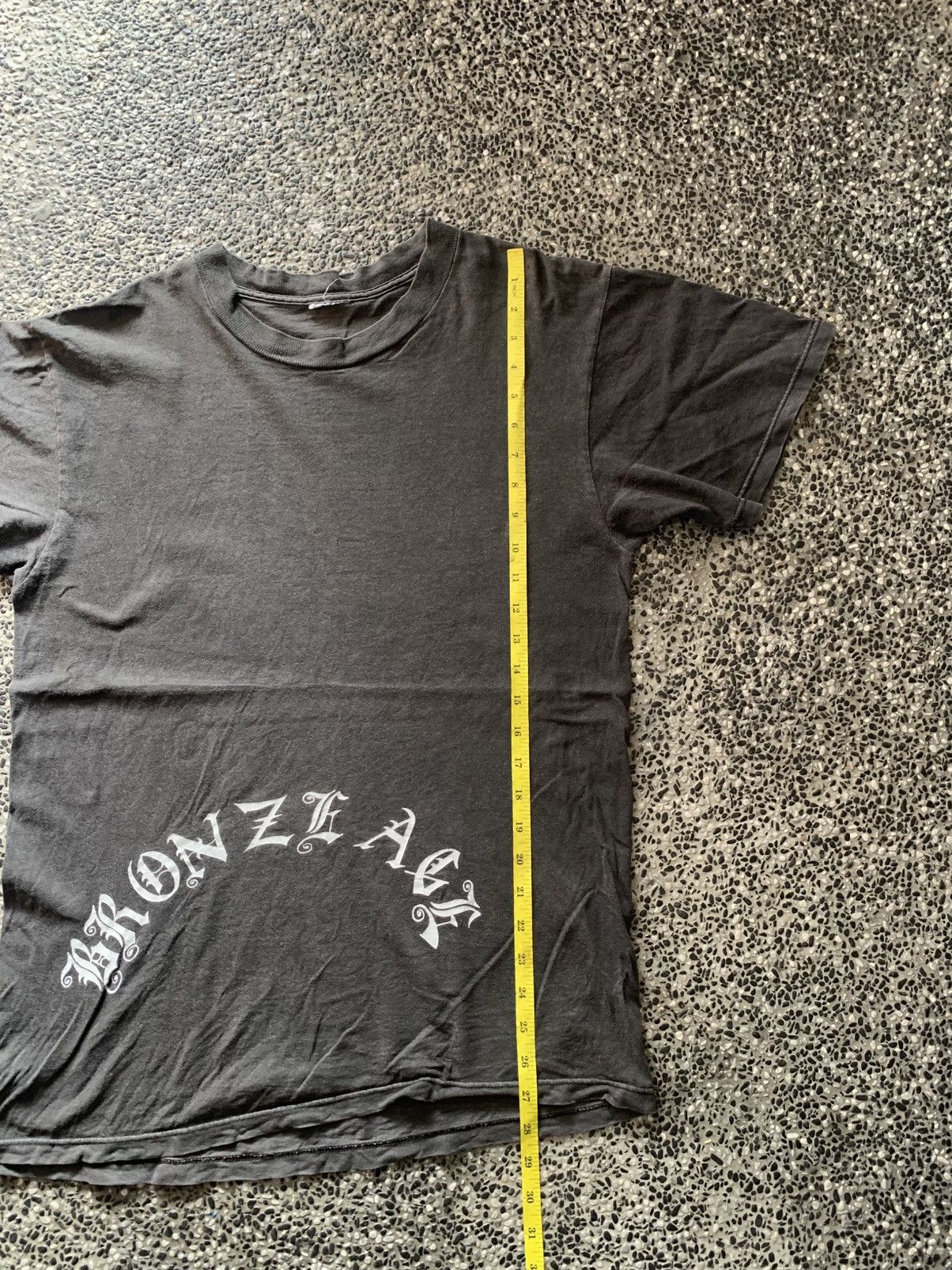 Vintage Vintage 90s Bronze Age Skateboards / Skate / Surf T shirt Size US M / EU 48-50 / 2 - 8 Thumbnail