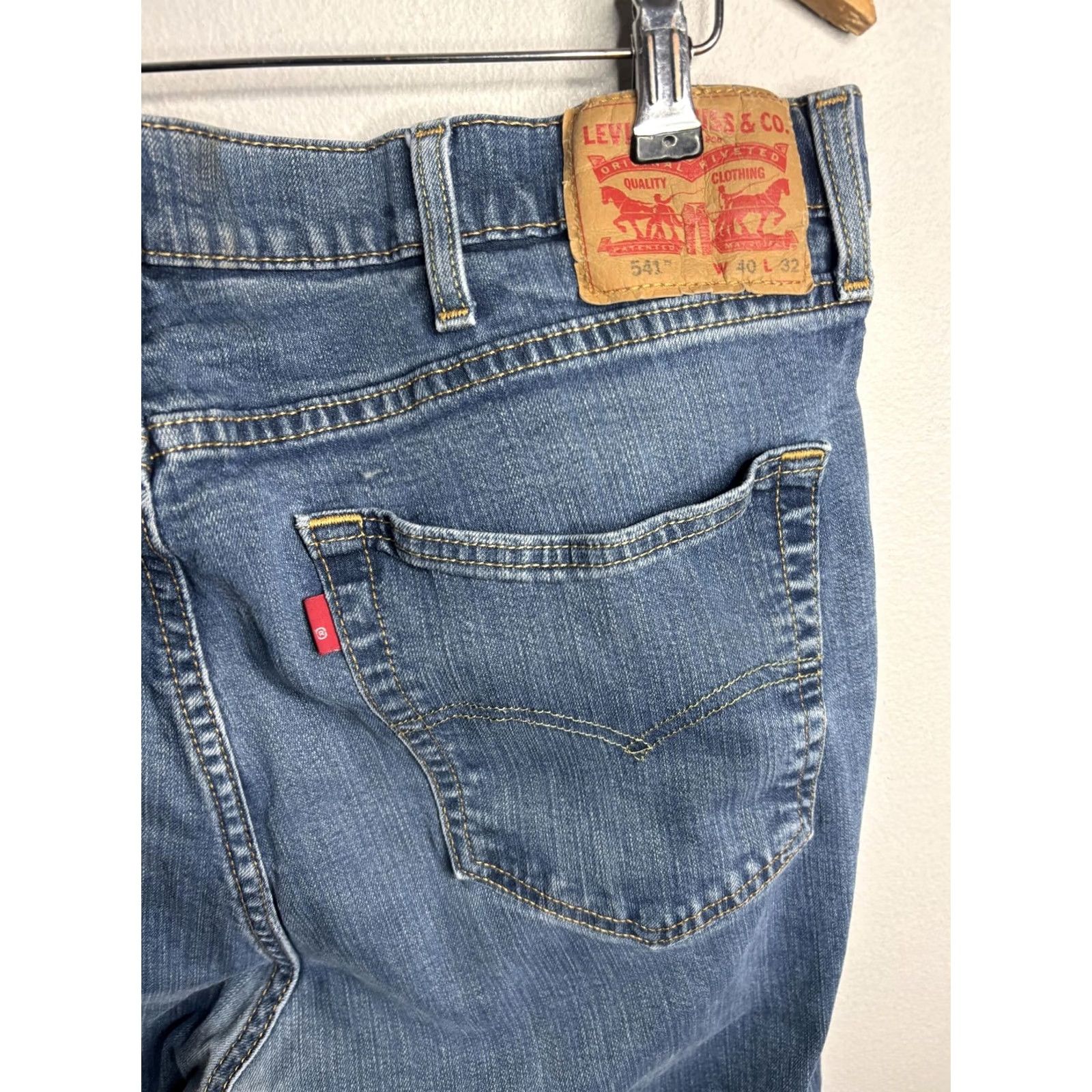 Levi's Levi's 541 Jeans Mens Athletic Taper Stretch Denim Pants Blue Medium Wash 36x27 Size US 36 / EU 52 - 2 Thumbnail