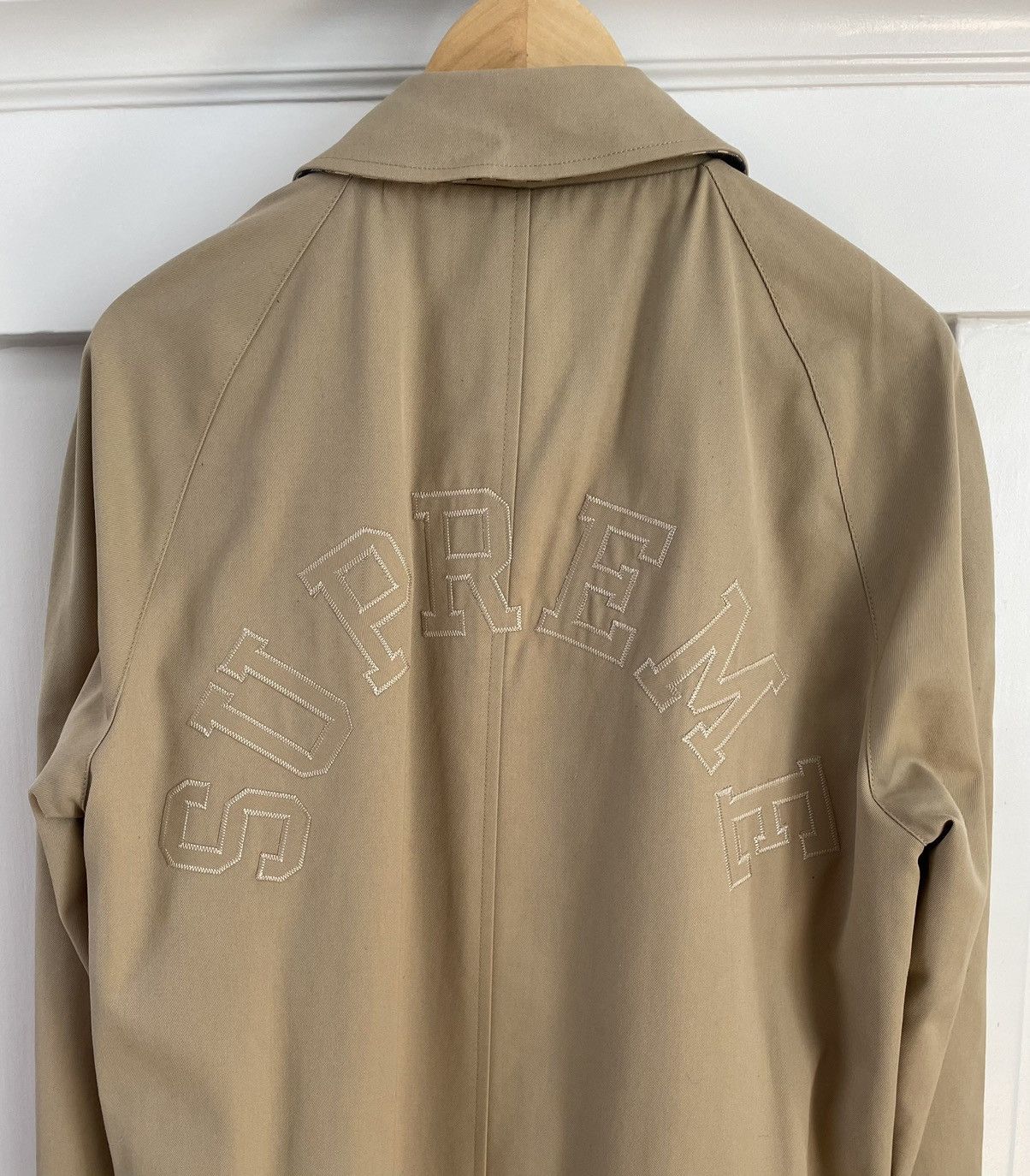 Aquascutum × Supreme Aquascutum X Supreme Single Breasted Trench Coat Size US M / EU 48-50 / 2 - 3 Thumbnail