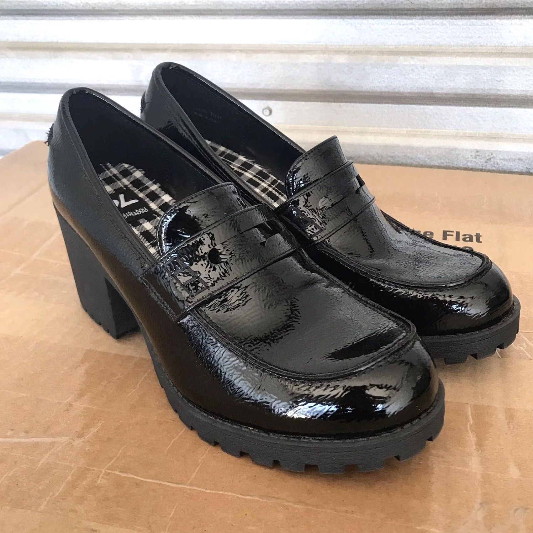 Vintage Dirty Laundry Platform Womens Black Women Liberty Patent Faux Leather Chunky Heeled Loafers Size US 10 / IT 40 - 3 Thumbnail