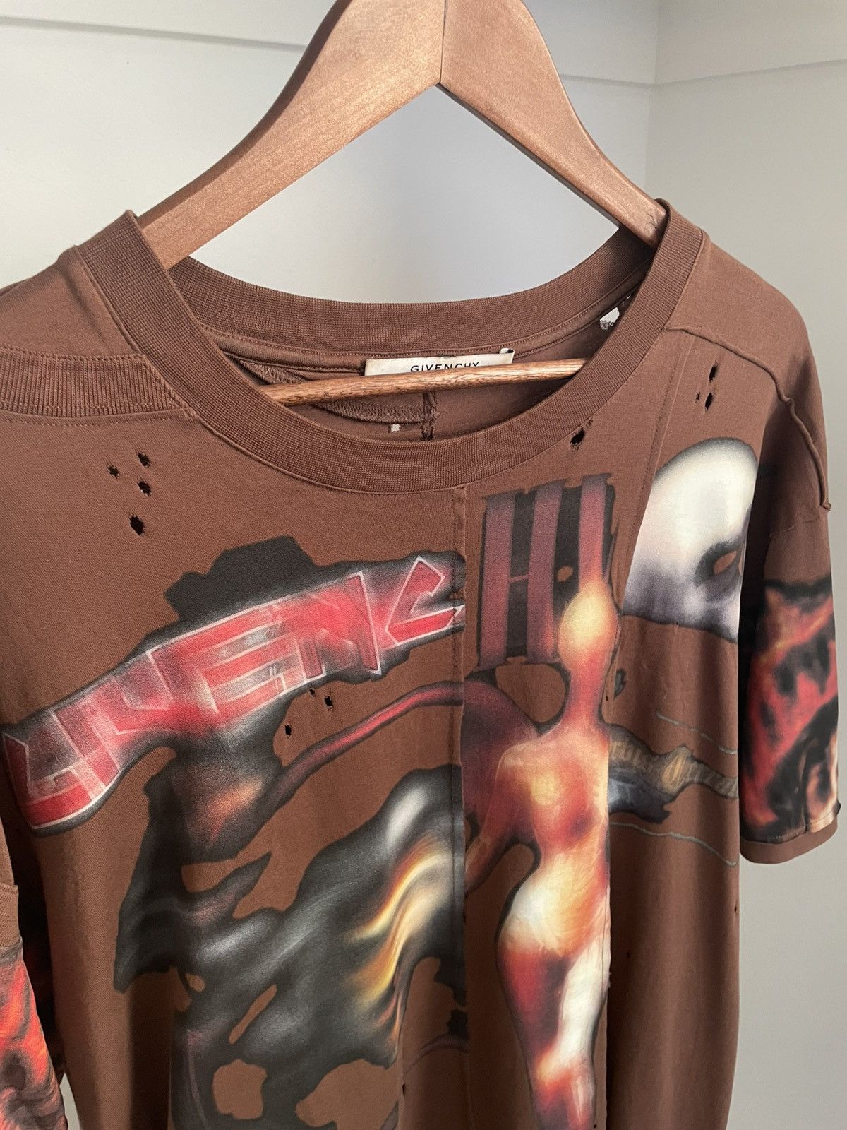 Givenchy Givenchy Heavy Metal T Shirt Size US XL / EU 56 / 4 - 7 Thumbnail