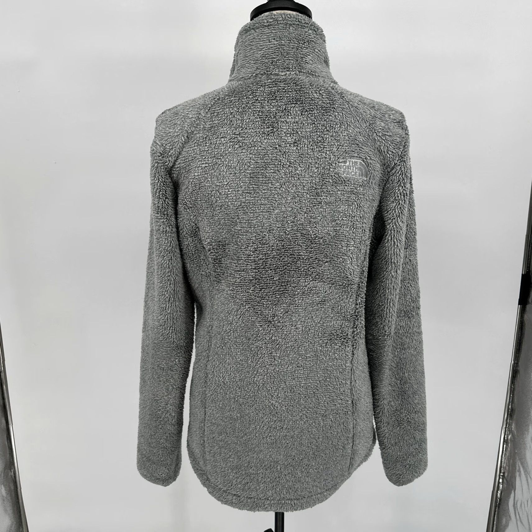 The North Face The North Face Womens Jacket Medium Gray Osito 2 Fleece Full Zip Soft High Pile Size M / US 6-8 / IT 42-44 - 4 Thumbnail