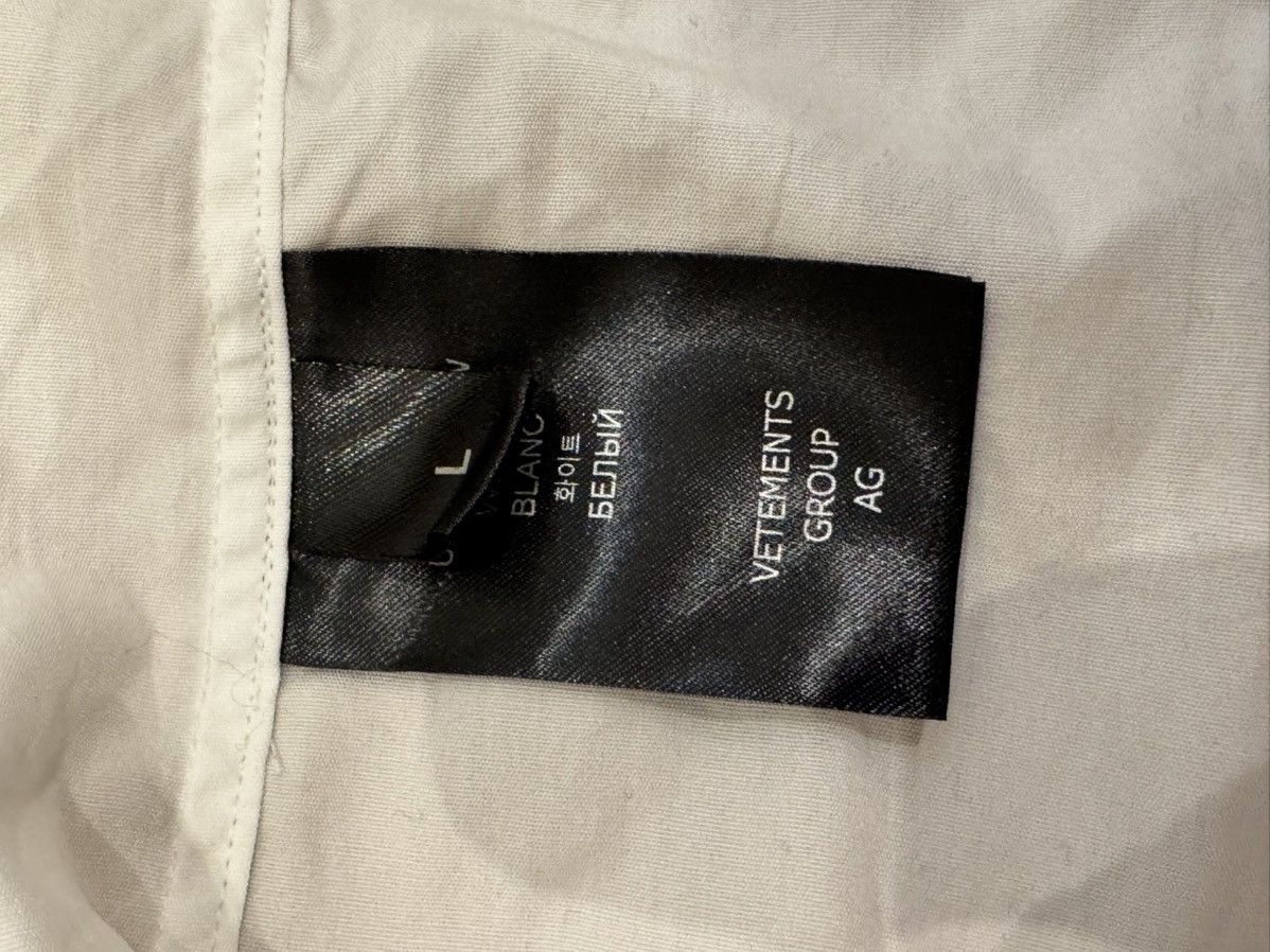Vetements Hello my name is vetements shirt Size US L / EU 52-54 / 3 - 9 Thumbnail