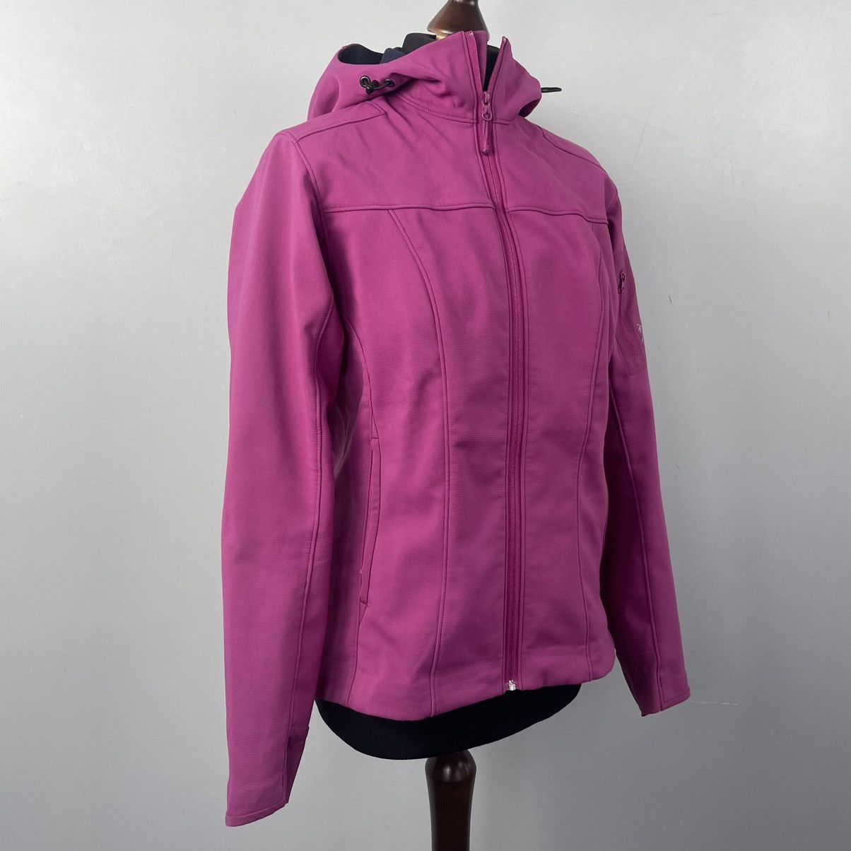 Arc'teryx Arc’teyx Women’s Jacket Goretex Primaloft size M Size M / US 6-8 / IT 42-44 - 4 Thumbnail