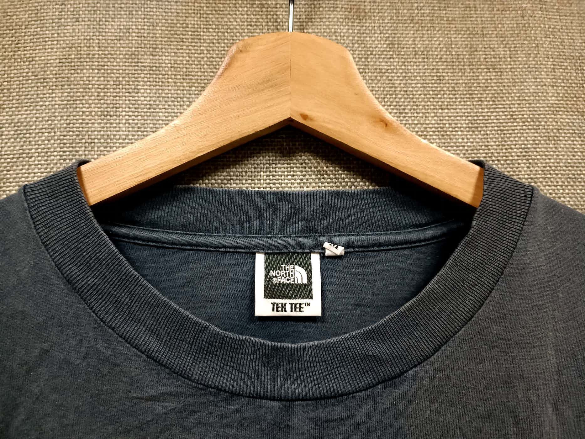 The North Face vintage t shirt the north face never stop exploring Size US L / EU 52-54 / 3 - 3 Thumbnail