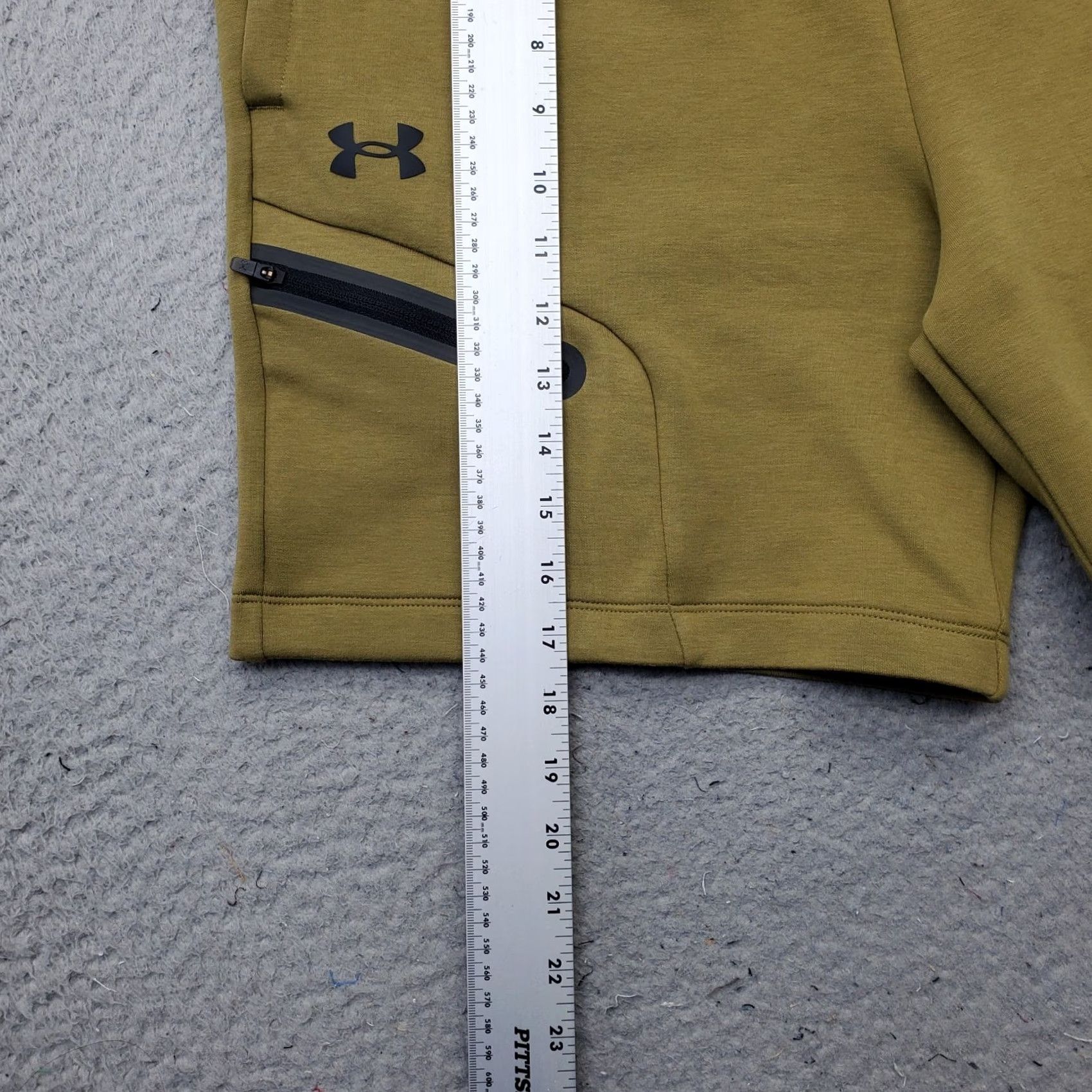 Under Armour Under Armour Unstoppable Fleece Shorts Mens L Tan Loose Fit Elastic Waist 1379809 Size US 33 - 3 Thumbnail