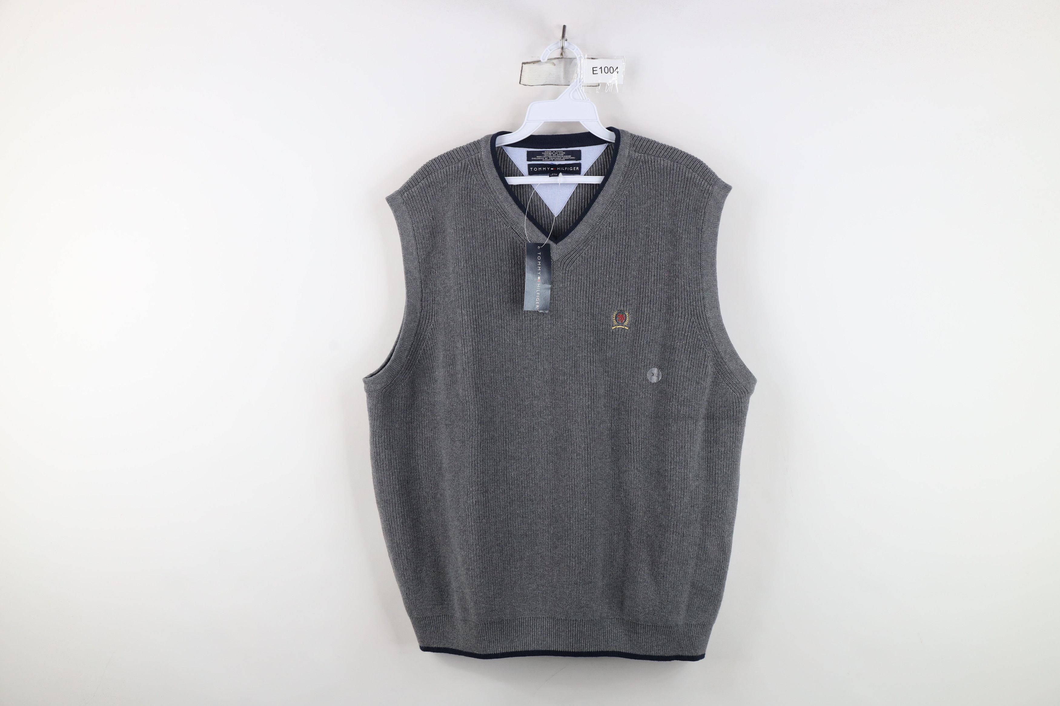 Tommy Hilfiger Deadstock Vintage 90s Tommy Hilfiger Knit Sweater Vest Gray Size US XL / EU 56 / 4 - 1 Thumbnail