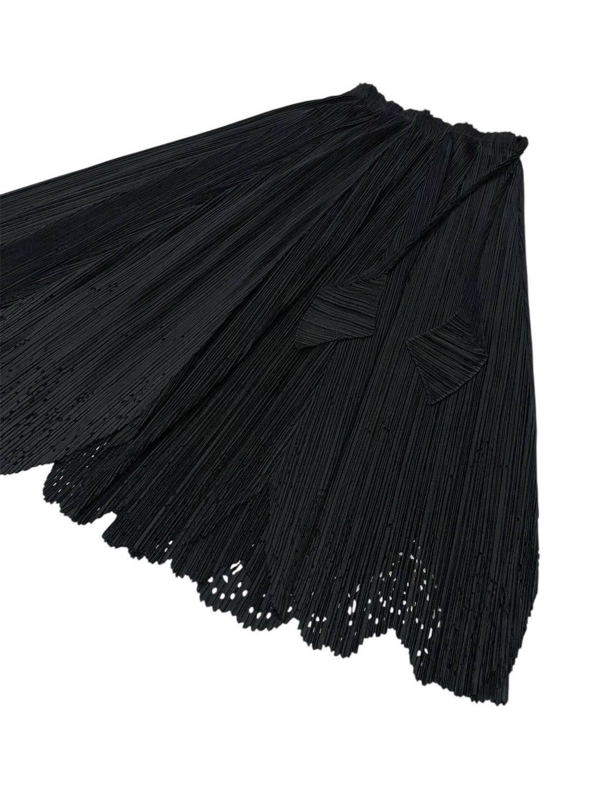 Pleats Please Issey Miyake Pleats Pleats Pleated Black Feathered Hollowed out Rhombus Size 30" / US 8 / IT 44 - 16 Thumbnail