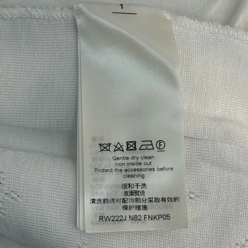 Louis Vuitton Louis Vuitton size s White full cutout logo drawstring sho Size 24" / US 00 / IT 34 - 7 Thumbnail