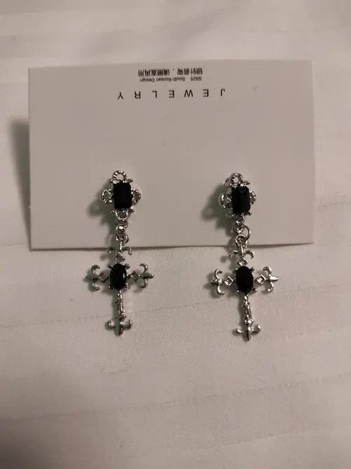 Jewelry Hirayama x Haya Zircon Crystal Cross earrings （1pairs） Size ONE SIZE - 7 Thumbnail