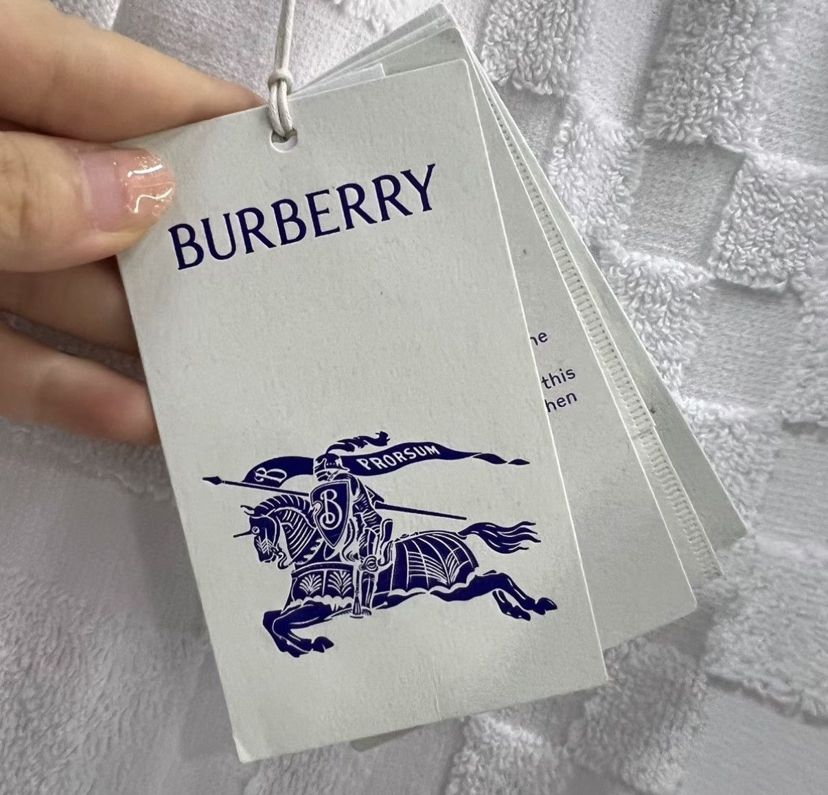Burberry Burberry White Towel Fabric Half-Sleeve Hoodie J41 Size US XXL / EU 58 / 5 - 5 Thumbnail