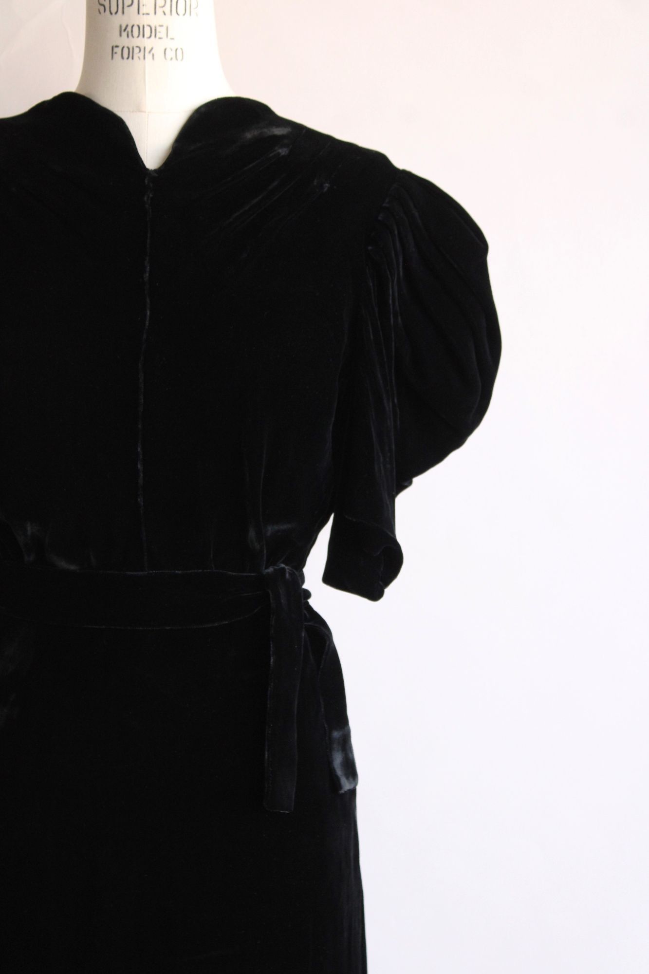 Vintage Vintage 1930s Dress, Kiviette Black Silk Velvet Rare Full Le Size M / US 6-8 / IT 42-44 - 3 Thumbnail