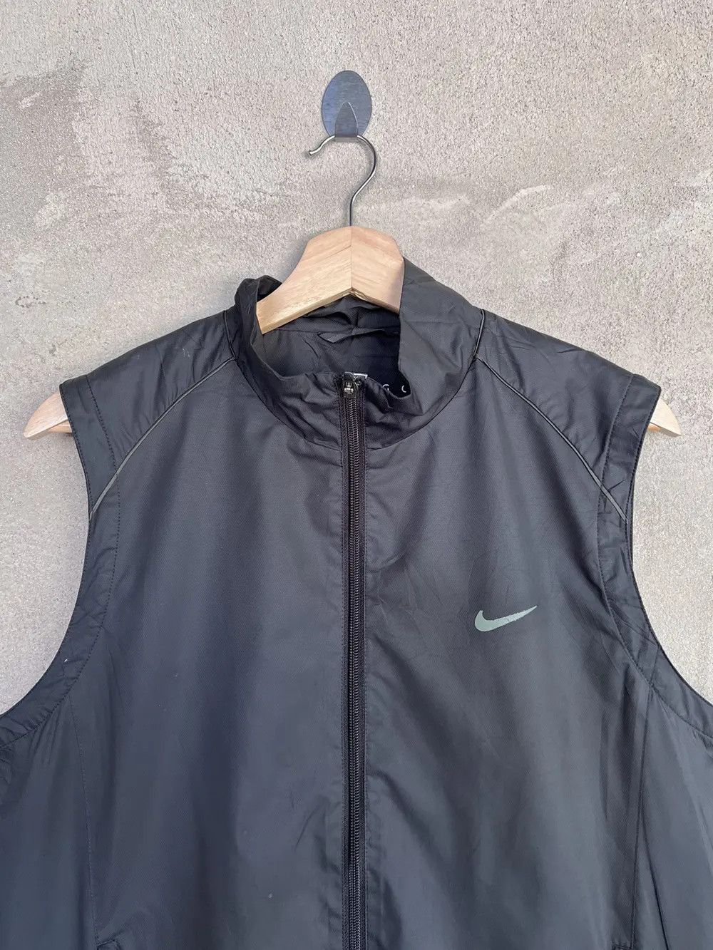 Nike Vintage Nike Golf Vest Size US L / EU 52-54 / 3 - 3 Thumbnail