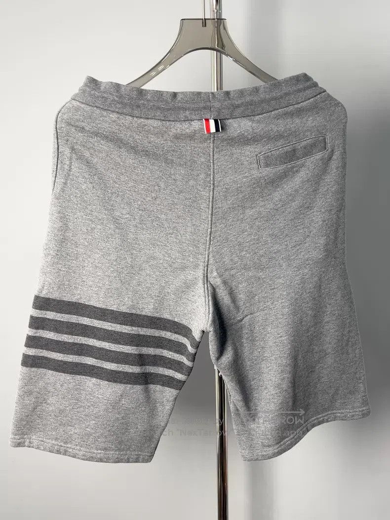 Thom Browne Thom Browne size 3 Grey Striped Shorts Size US 30 / EU 46 - 4 Thumbnail