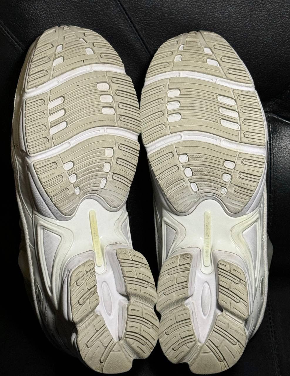 Adidas × Raf Simons 11us Adidas Raf Simons Ozweego Khaki Size US 11 / EU 44 - 9 Thumbnail
