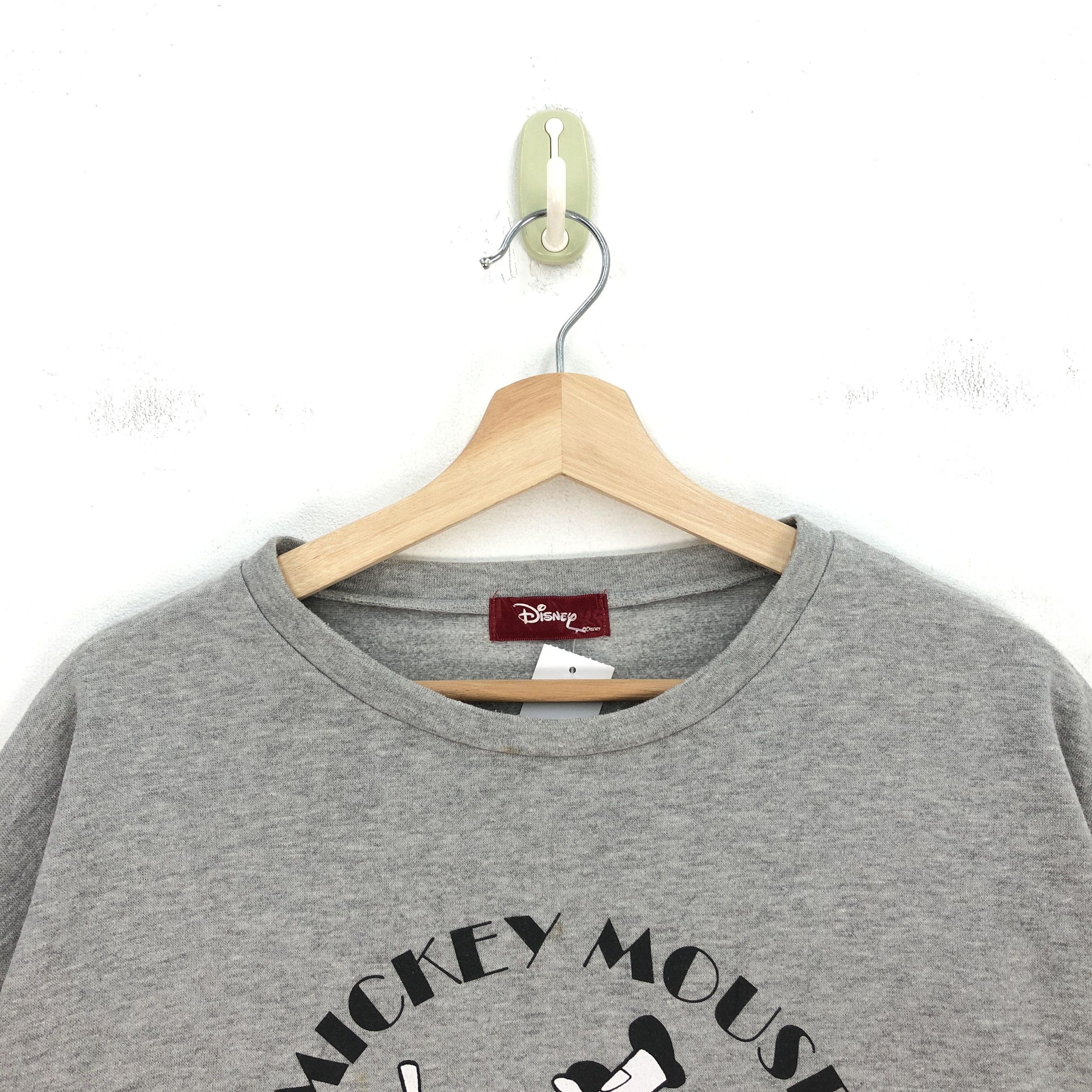 Vintage Mickey Mouse Sweatshirt Disney Cartoon Sweater