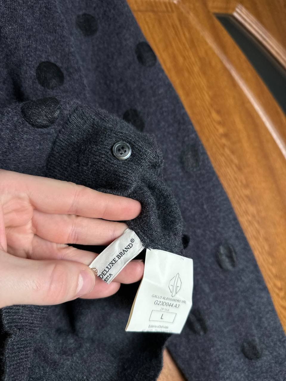 Golden Goose Golden Goose Deluxe Brand Wool Cropped Cardigan Polka Dot Size M / US 6-8 / IT 42-44 - 10 Thumbnail