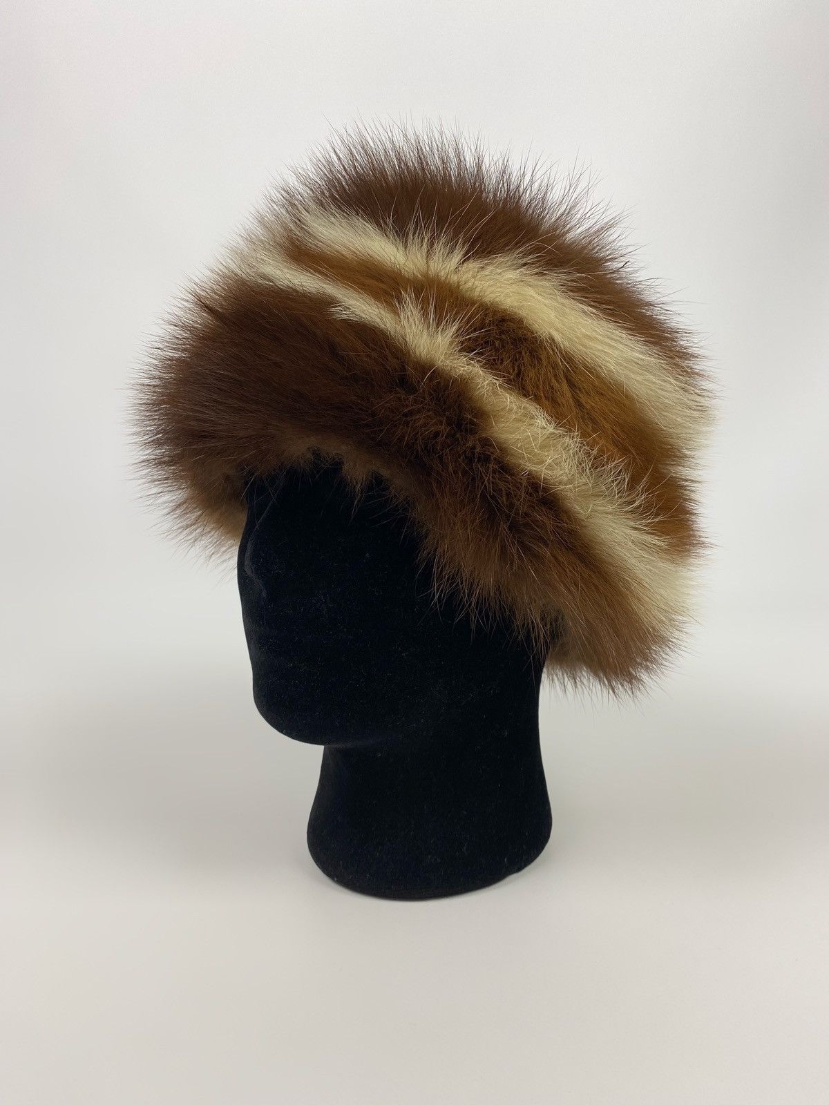 Vintage Vintage Real Fuzzy Fur Alt Trapper Winter Hat Size ONE SIZE - 1 Thumbnail