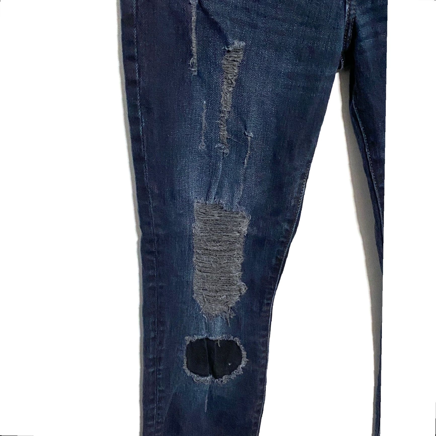 H&M H&M Denim Skinny Jeans Mens 28 Regular 30 Inseam Distressed Rip Grunge Stretch Pockets Jeans Boys? Size US 28 / EU 44 - 3 Thumbnail