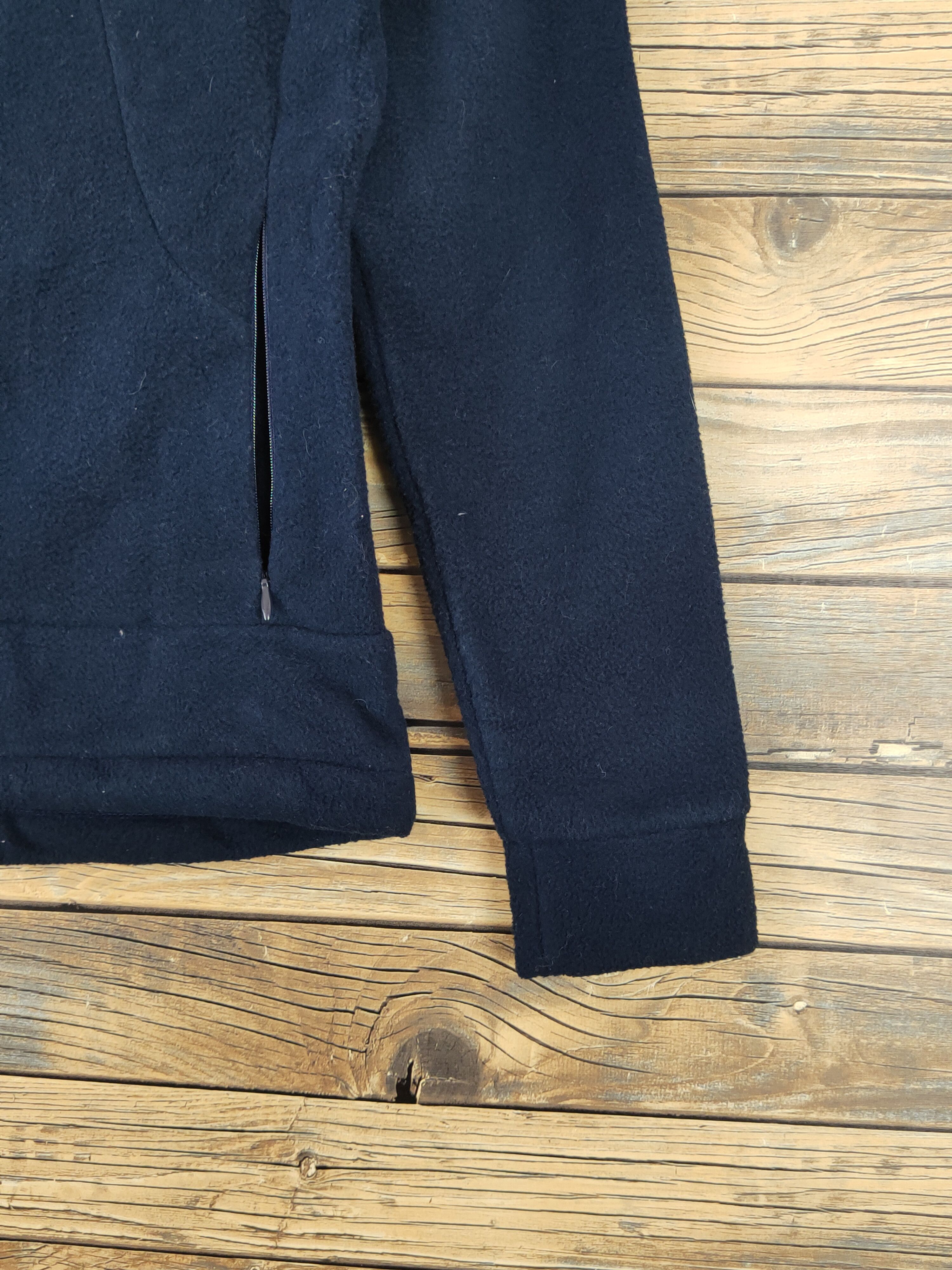 Descente × Japanese Brand × Vintage Descente Navy Hoodie Sweaters #W1135 Size US S / EU 44-46 / 1 - 7 Thumbnail