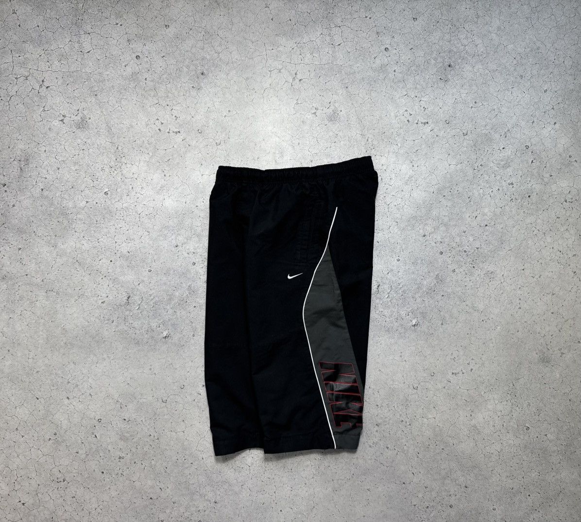 Nike × Vintage Nike Vintage Shorts Big Logo Swoosh Drill Y2K Rare Size US 30 / EU 46 - 1 Thumbnail