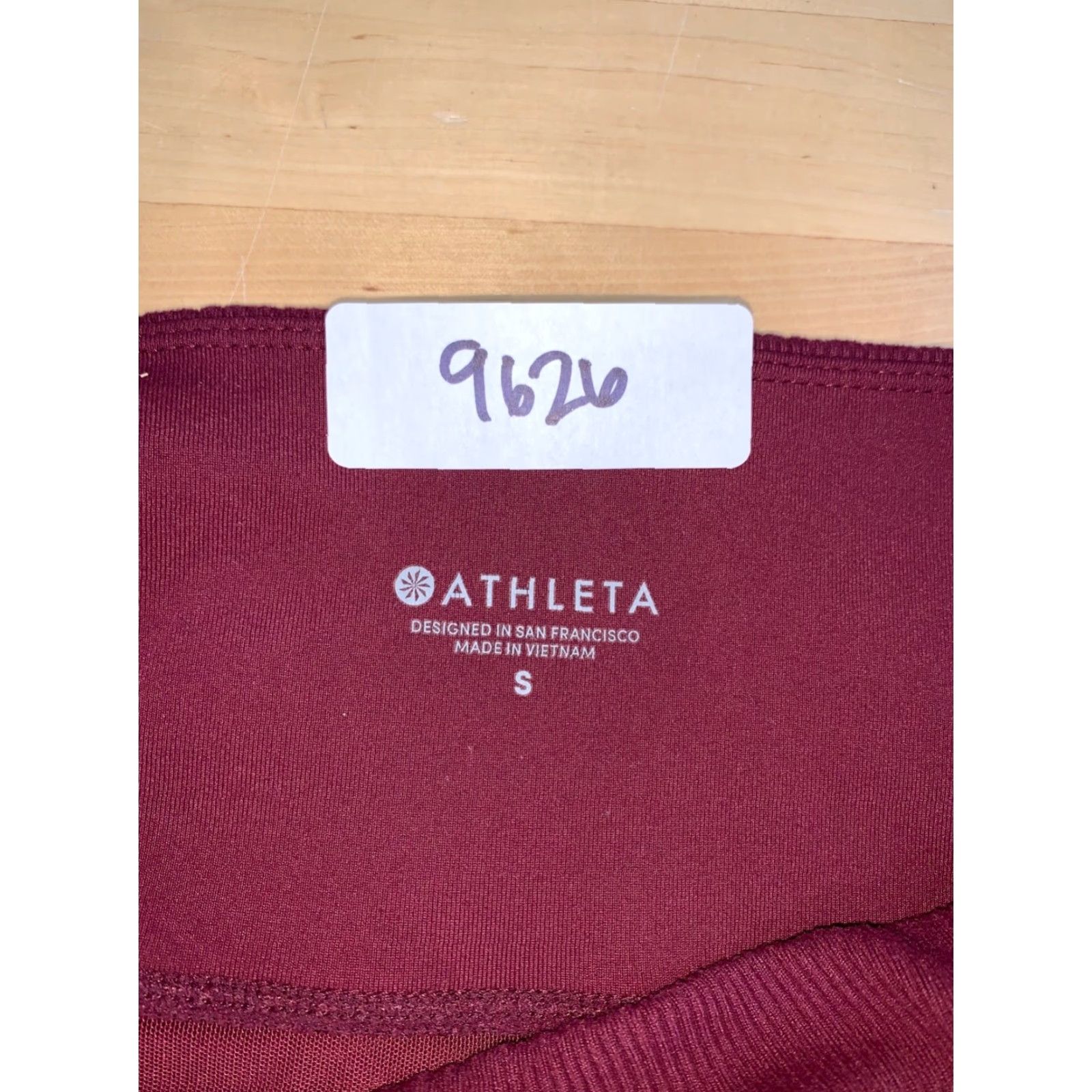 Athleta Athleta Shorts Womens S Red Athletic Activewear Gym Training Running Pockets 6in Inseam Size 28" / US 6 / IT 42 - 2 Thumbnail