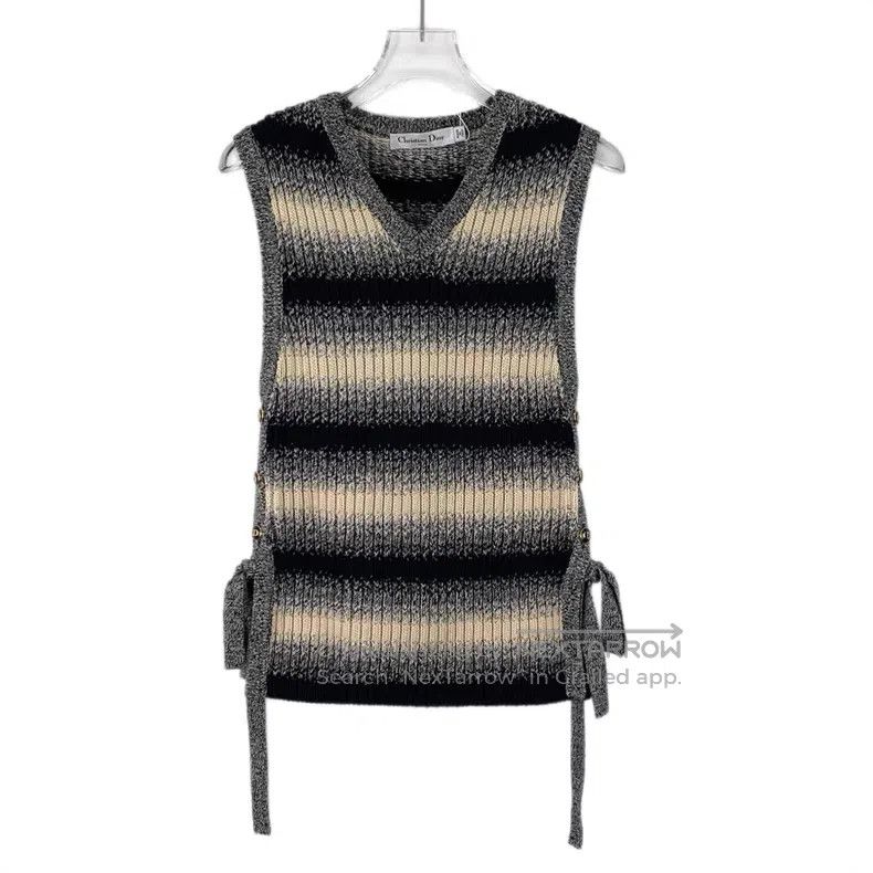 Dior Dior Dark gray side button lacing design cotton V-neck sta Size XXS / US 00 / IT 34 - 1 Thumbnail