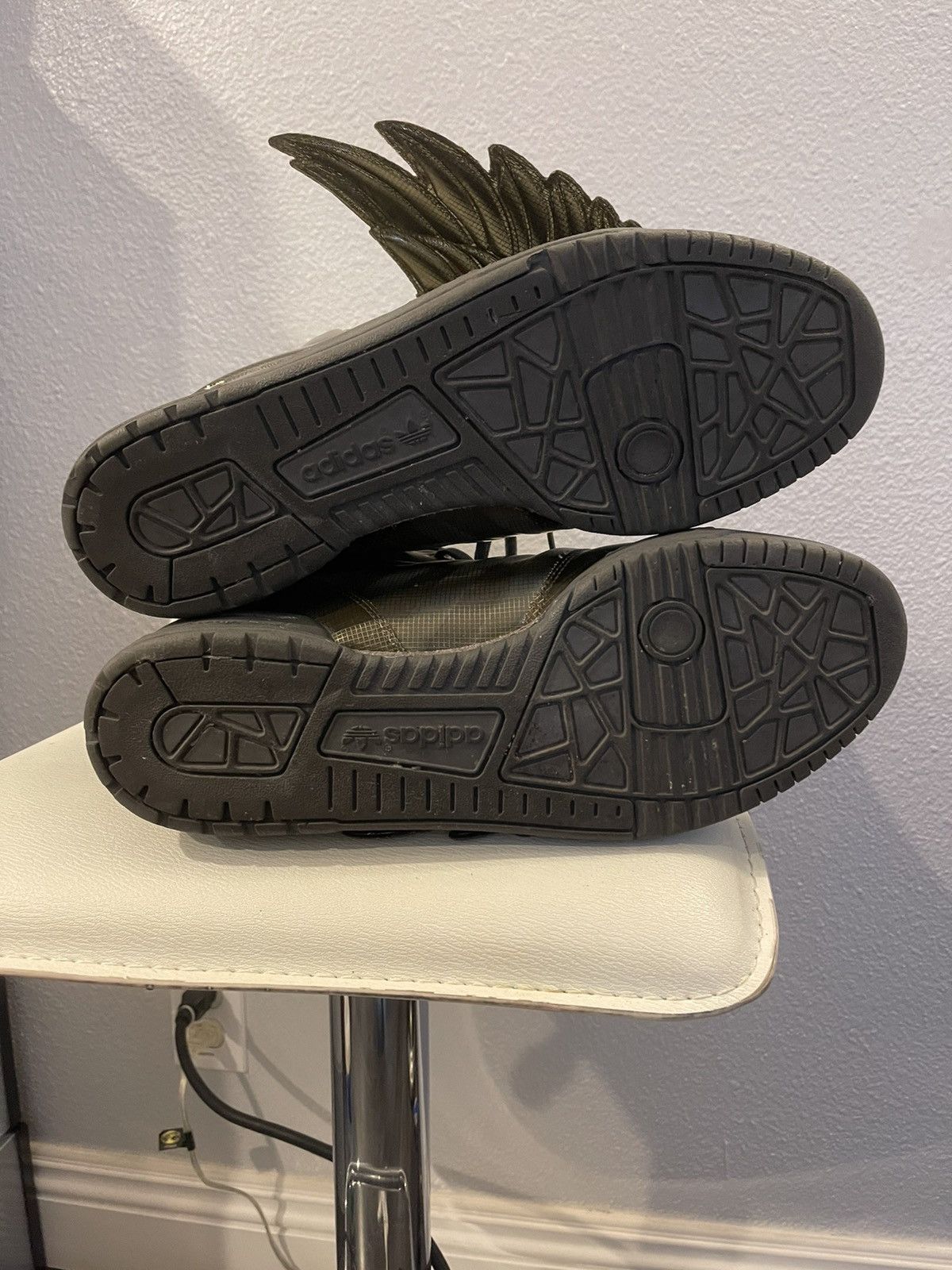 Adidas × Jeremy Scott Adidas X Jeremy Scott wings sneakers sz 12.5 Size US 12.5 / EU 45-46 - 11 Thumbnail