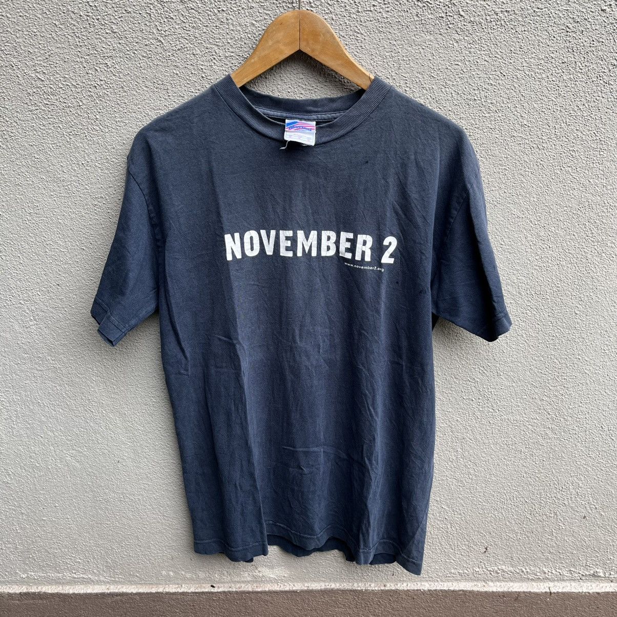Other Vintage NOVEMBER 2 movie tee sunfaded Size US M / EU 48-50 / 2 - 1 Thumbnail