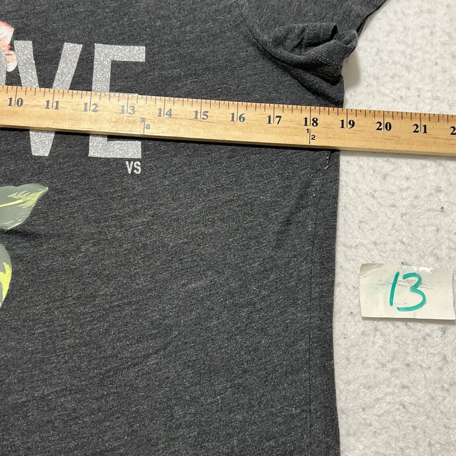 Victoria's Secret Victoria's Secret Graphic T Shirt Love Glitter Flower Size S / US 4 / IT 40 - 8 Thumbnail