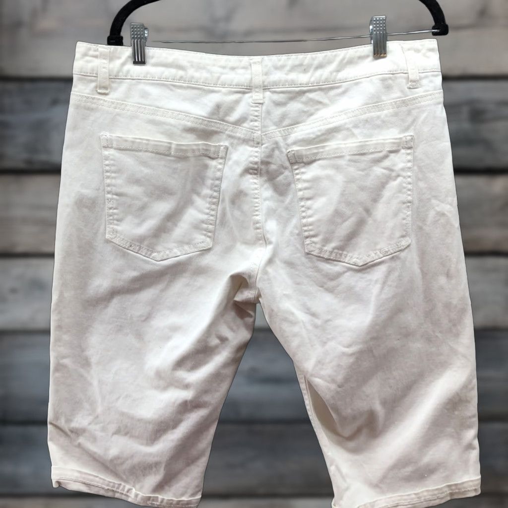 Vintage Liverpool Jeans Capri Shorts Womens 14 White Stretch Mid Rise 5-Pocket Denim Capri Size 36" / US 14 / IT 50 - 1 Thumbnail