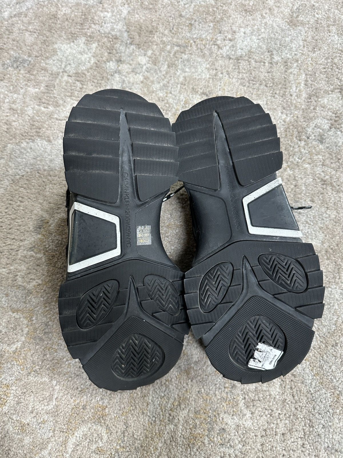Calvin Klein 205W39NYC Calvin Klein 205W39NYC Leather Sneakers Size US 8 / EU 41 - 9 Thumbnail