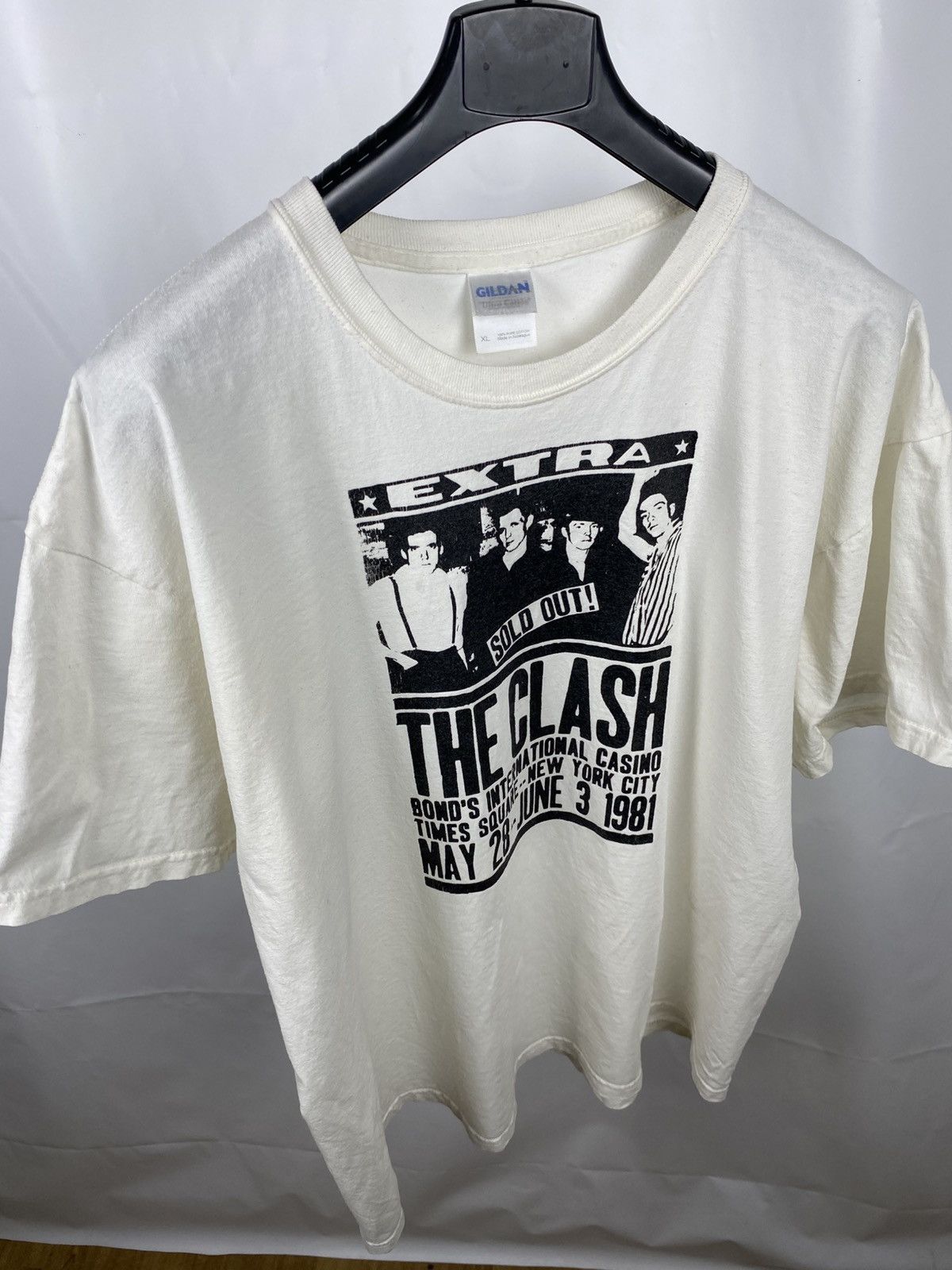 Band Tees The Clash Vintage Tee T-Shirt Tour size XL Size US XL / EU 56 / 4 - 8 Thumbnail