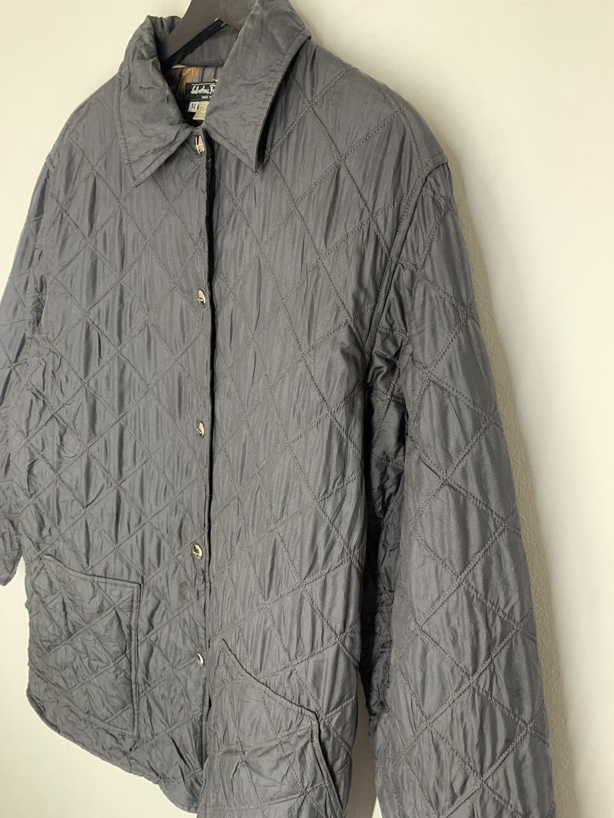 Salvatore Ferragamo Vintage Salvatore Ferragamo Quilted Jacket Size US M / EU 48-50 / 2 - 14 Thumbnail