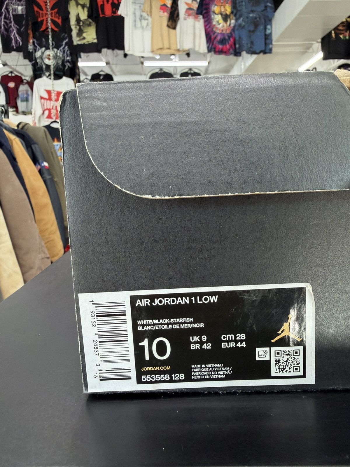Jordan Brand Air Jordan 1 Low Shattered Backboard Size 10 (2021) Size US 10 / EU 43 - 12 Thumbnail