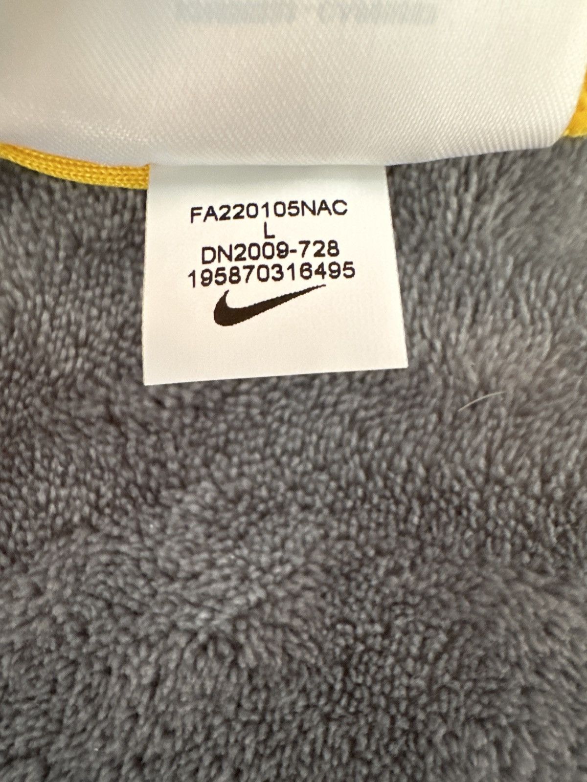 Nike Nike Lakers Jersey Size US L / EU 52-54 / 3 - 4 Thumbnail