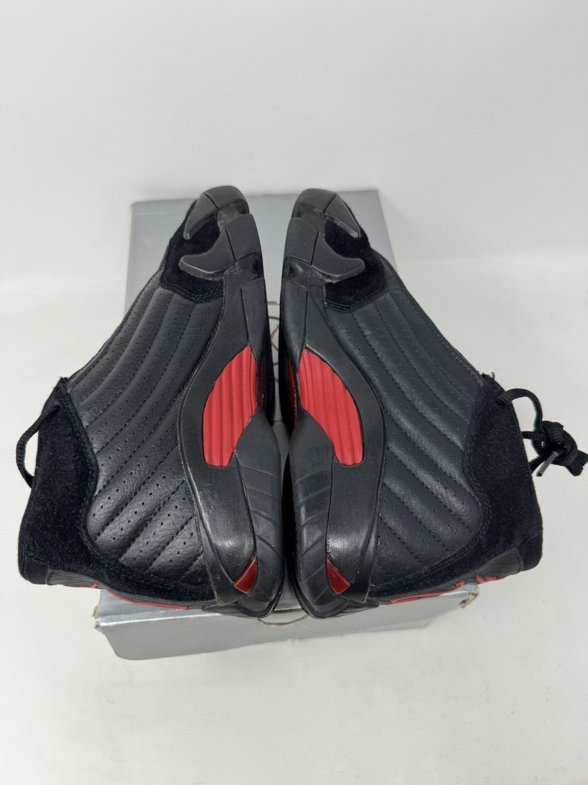 Jordan Brand Nike Air Jordan 14 Retro Gs Last Shot 2005 Size US 5 / EU 37 - 7 Thumbnail