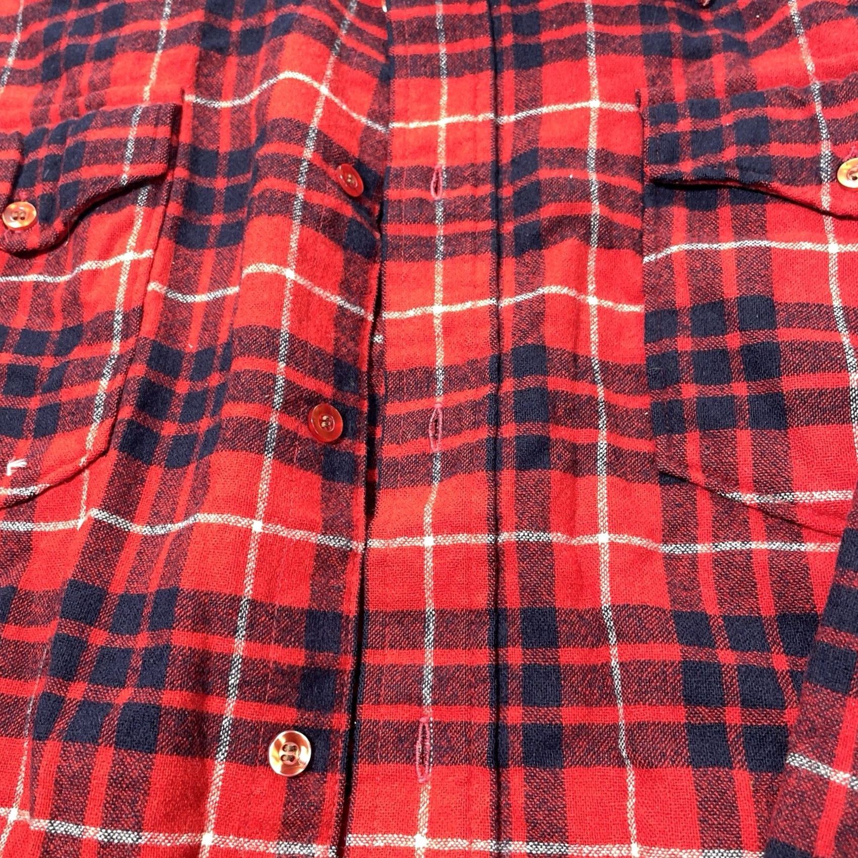Pendleton VINTAGE Pendleton Shirt Mens Medium 16 1/8 Red Flannel Tartan Plaid Wool Button-Up Button-Down Outdoor Retro USA Mens Size US L / EU 52-54 / 3 - 2 Thumbnail