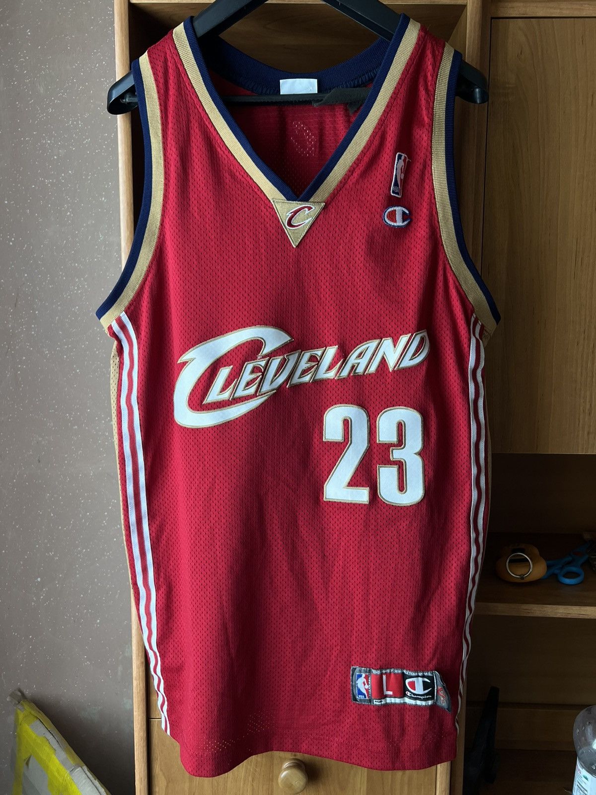 Champion × NBA LeBron James 2003 Cleveland Champion Size US L / EU 52-54 / 3 - 1 Thumbnail