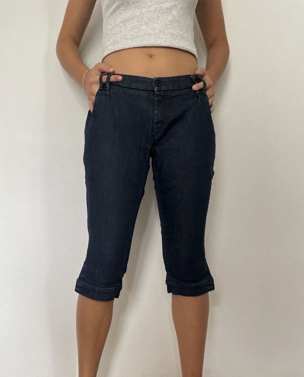 Hugo Boss HUGO BOSS Indigo Dark Denim 3/4 Capri Jeans Size 32" / US 10 / IT 46 - 1 Thumbnail